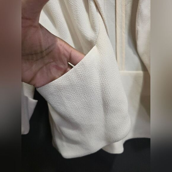 Aritzia Wilfred Short Open Chevalier Blazer Jacket Cream Size 2 Silk - Picture 4 of 7